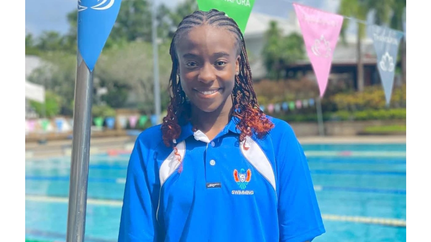 Siwakhile smashes 26-year swim record